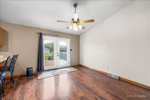 1019 Sandhurst Dr, Sandwich, IL 60548 - Photo 9