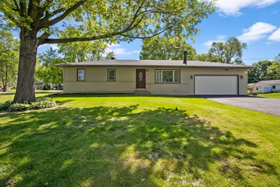 104 N Spruce Street, Cortland, IL 60112 - Photo 1