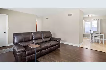 104 N Spruce Street, Cortland, IL 60112 - Photo 7