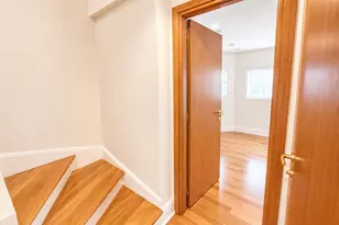 1647 W Sherwin Ave, Chicago, IL 60626 - Photo 11