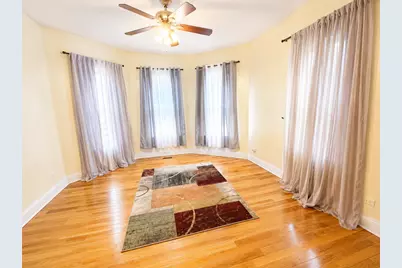 1647 W Sherwin Avenue #1, Chicago, IL 60626 - Photo 3