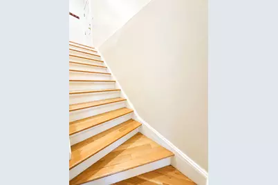 1647 W Sherwin Avenue #1, Chicago, IL 60626 - Photo 9