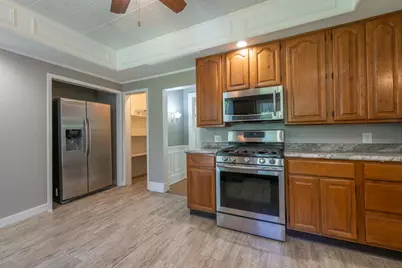 916 W Stephenson Street, Freeport, IL 61032 - Photo 11