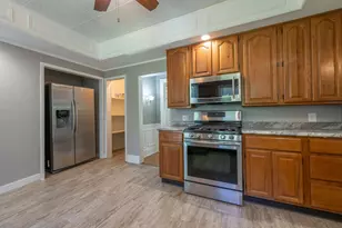 916 W Stephenson St, Freeport, IL 61032 - Photo 11