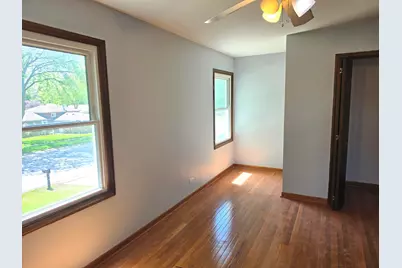1234 N Lyle Avenue, Elgin, IL 60123 - Photo 13