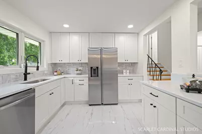 102 N Erie Street, Wheaton, IL 60187 - Photo 11