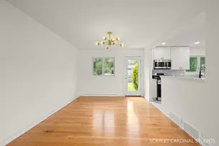 102 N Erie St, Wheaton, IL 60187 - Photo 7