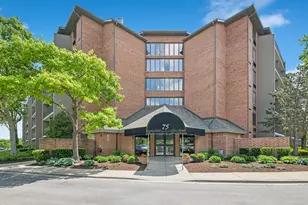75 Kristin Cir, Schaumburg, IL 60195 - Photo 1