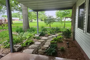 211 E Depew St, Odin, IL 62870 - Photo 37