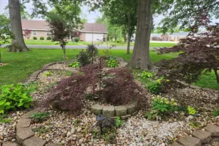 211 E Depew St, Odin, IL 62870 - Photo 33