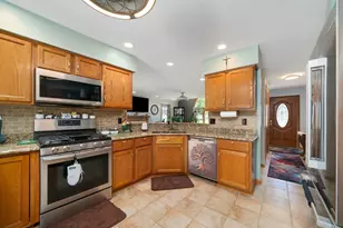 310 Shelden Dr, Winnebago, IL 61088 - Photo 23