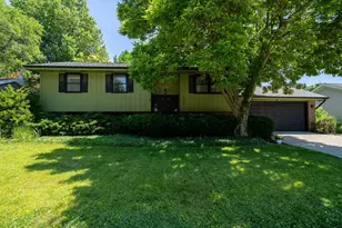 218 Cambridge Dr, Normal, IL 61761 - Photo 45