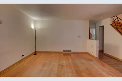 9143 S Cottage Grove Avenue #Unit-B, Chicago, IL 60619 - Photo 3