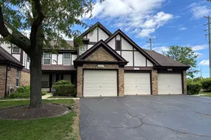 396 Cobbler Ln, Buffalo Grove, IL 60089 - Photo 1
