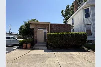 513 E Locust Street, Bloomington, IL 61701 - Photo 1