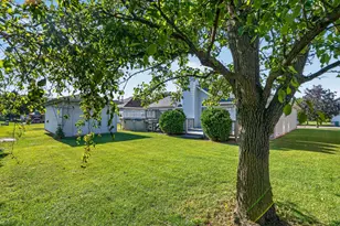 1306 Boston Ave, Joliet, IL 60435 - Photo 33
