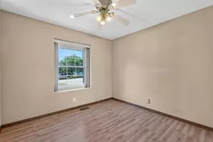 1306 Boston Ave, Joliet, IL 60435 - Photo 15