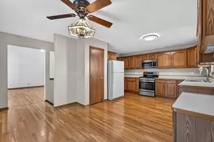 1306 Boston Ave, Joliet, IL 60435 - Photo 23