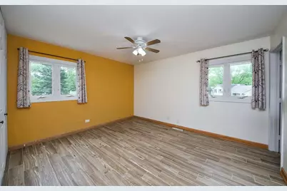 110 Oakwood Lane, Bartlett, IL 60103 - Photo 11