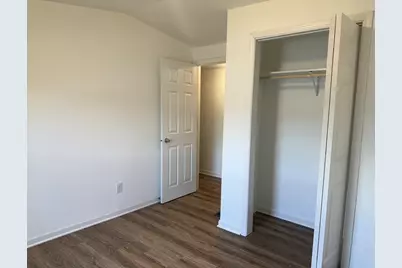 2705 St Vincent Avenue #43, Lasalle, IL 61301 - Photo 7