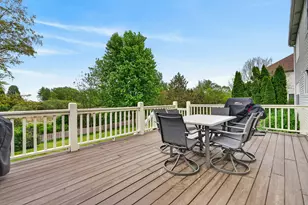 941 Par Dr, Algonquin, IL 60102 - Photo 37