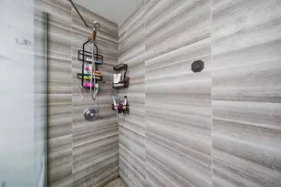 1833 S 47th Ct, Cicero, IL 60804 - Photo 15