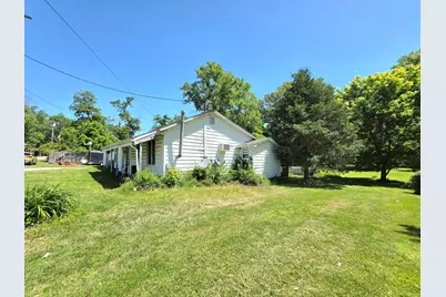 214 Pyle Street, Carrier Mills, IL 62917 - Photo 3