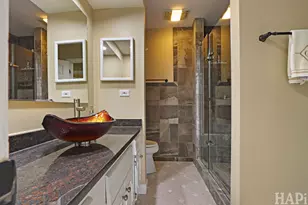 70 Old Oak Dr, Buffalo Grove, IL 60089 - Photo 15