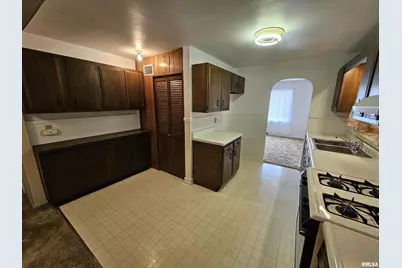 2712 Logan Street, Mt Vernon, IL 62864 - Photo 9