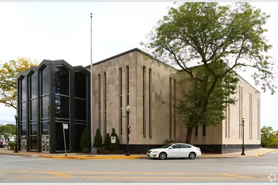 1 E Benton Street #105, Aurora, IL 60505 - Photo 3