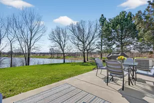2027 S Kristina Ln, Round Lake, IL 60073 - Photo 19