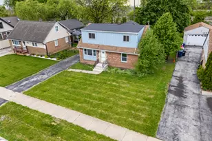 7809 Columbia Dr, Bridgeview, IL 60455 - Photo 31