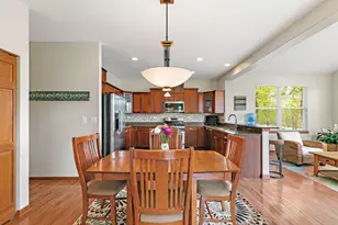 811 Singing Hills Dr, Volo, IL 60073 - Photo 15