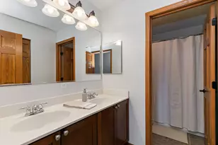 811 Singing Hills Dr, Volo, IL 60073 - Photo 31