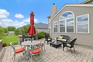 811 Singing Hills Dr, Volo, IL 60073 - Photo 35