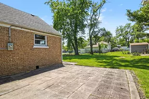 2300 Atlantic Ave, Melrose Park, IL 60164 - Photo 13