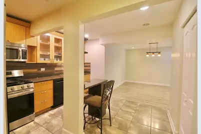 12 Oak Creek Drive #1213, Buffalo Grove, IL 60089 - Photo 5