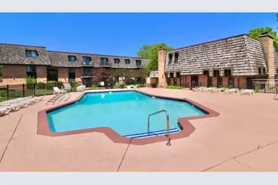 12 Oak Creek Drive #1213, Buffalo Grove, IL 60089 - Photo 1