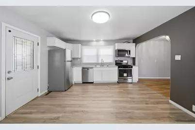 1517 E Roosevelt Road, Wheaton, IL 60187 - Photo 11