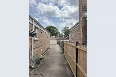 3725 W 80th Street, Chicago, IL 60652 - Photo 9
