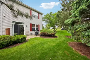 502 Heritage Ct, Saint Charles, IL 60175 - Photo 21