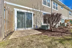 925 Sheridan Cir, Naperville, IL 60563 - Photo 13