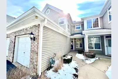 925 Sheridan Circle, Naperville, IL 60563 - Photo 1