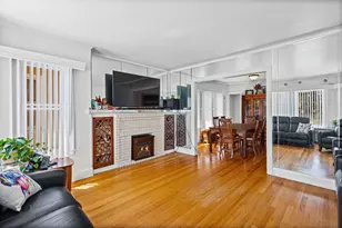 5224 W Oakdale Ave, Chicago, IL 60641 - Photo 5