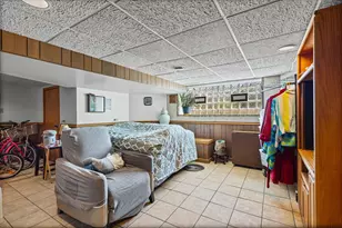 5224 W Oakdale Ave, Chicago, IL 60641 - Photo 17