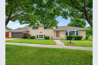 7662 Enfield Avenue, Morton Grove, IL 60053 - Photo 1