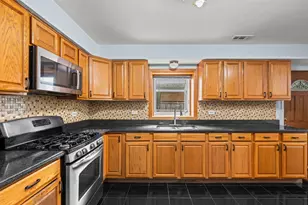 7662 Enfield Ave, Morton Grove, IL 60053 - Photo 7