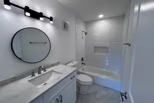 705 Tipperary Ct, Schaumburg, IL 60193 - Photo 13