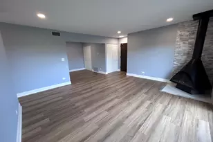 705 Tipperary Ct, Schaumburg, IL 60193 - Photo 5