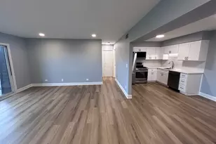 705 Tipperary Ct, Schaumburg, IL 60193 - Photo 7